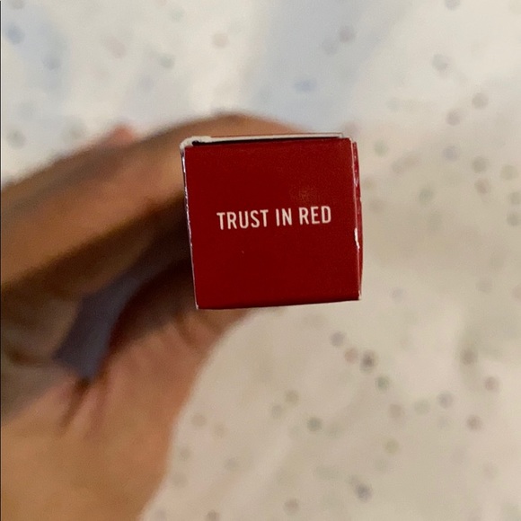FREE🎉 MAC Pro Longwear Trust in Red Lip Pencil - Picture 4 of 4